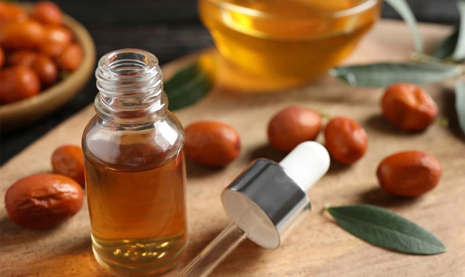 Jojoba Oil: The Natural Solution for Healthy, Glowing Skin