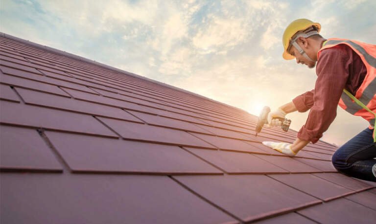 5 Benefits Of Hiring A Contractor For Roof Replacement