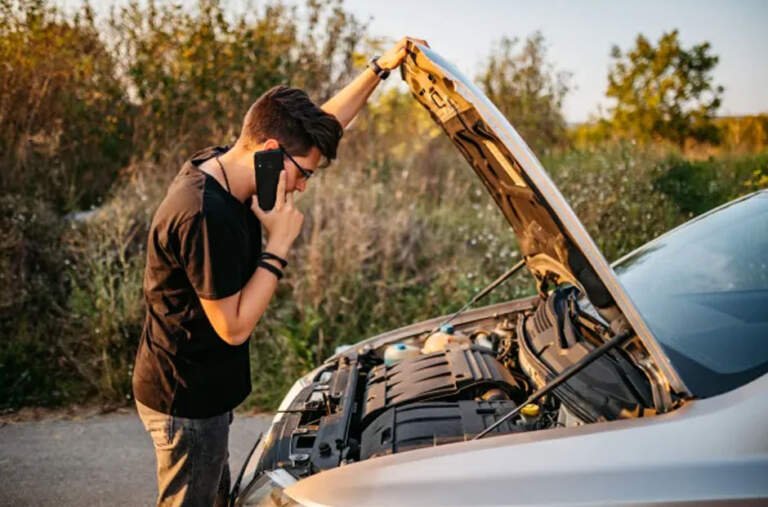 What Should You Do When Your Luxury Car Breaks Down? Six Crucial Tips for the Discerning Driver