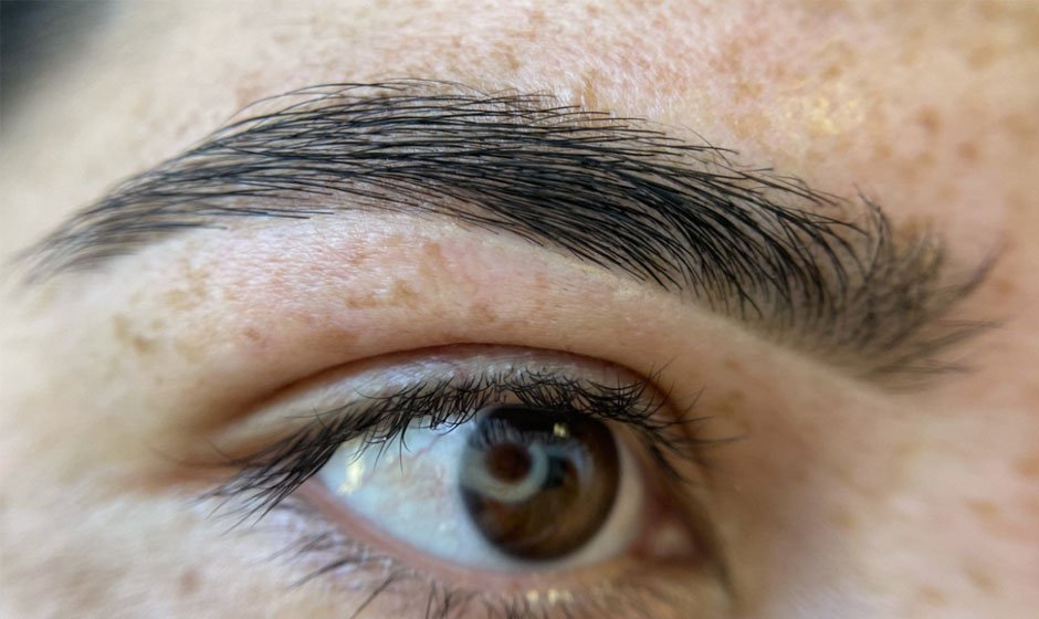 3.-Henna-Brows