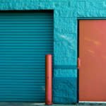 7 Signs That You Must Call A Professional For Your Garage Door Repair