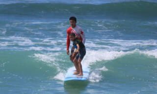 What to Expect from Your First Surf Lesson in Oahu