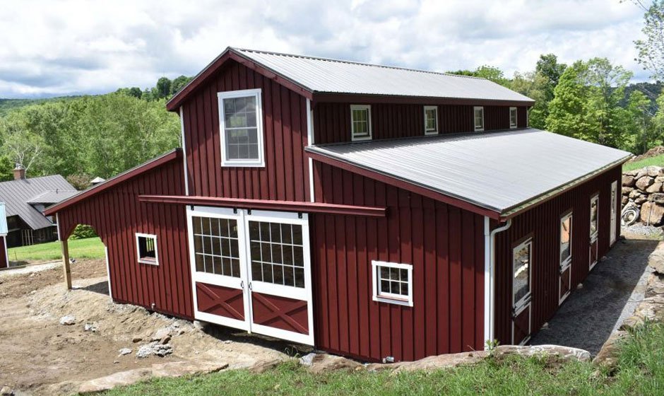 How to Personalize Your Pole Barn with Custom Colors and Finishes