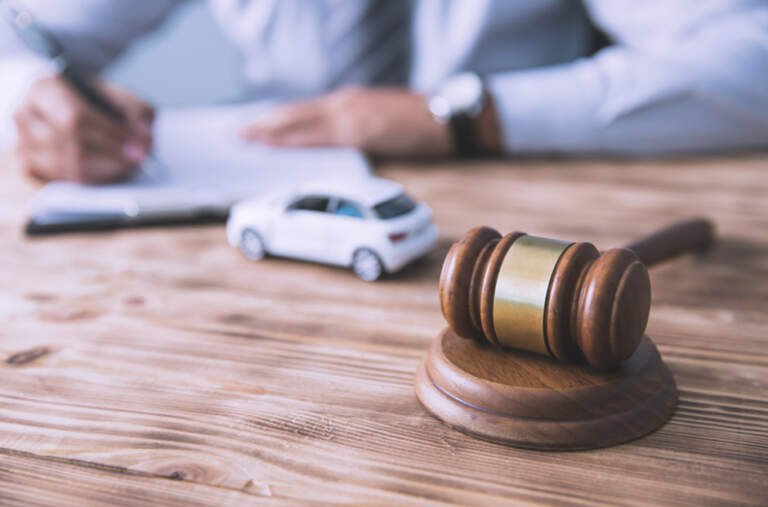 The Role of a Motor Vehicle Accident Lawyer in Settlement Negotiations