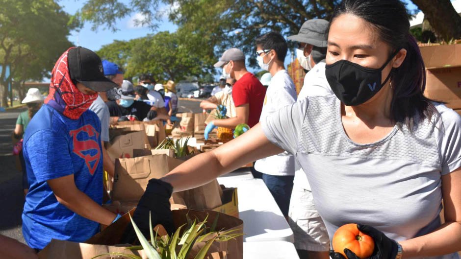 The Health Benefits of Volunteering_ Why Giving Back is Good for You 5