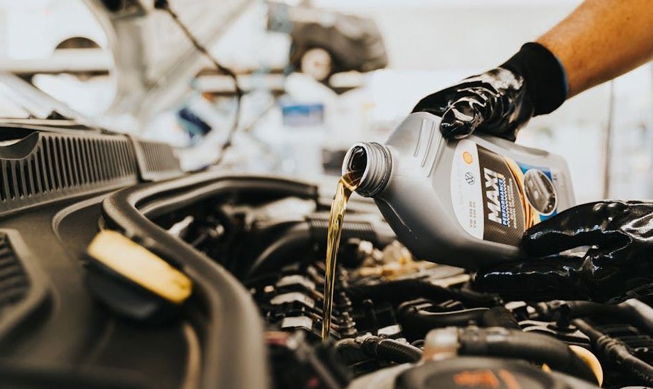 Why Regular Oil Changes in Richardson TX Keep Your Engine Healthy