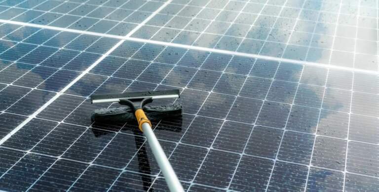 Your Solar Panels Need Cleaning: 5 Signs It’s Time