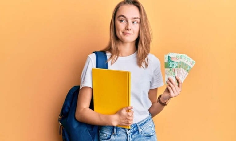 How to Encourage Teens to Be Financially Independent