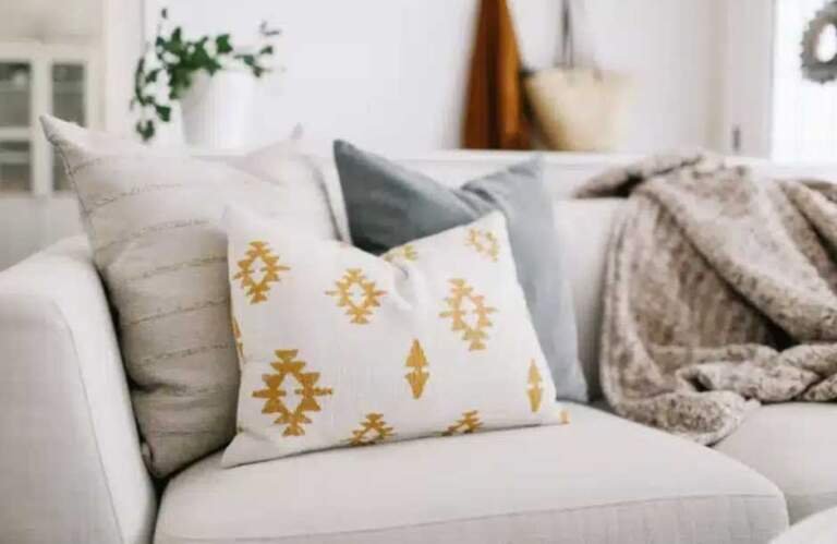 Choosing Custom Cushions: Personalize Your Comfort and Style