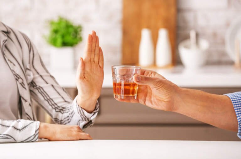 Five reasons it’s easier to give up alcohol as a team