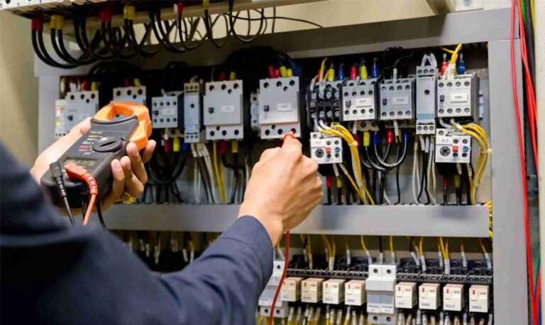 How an Electrical Contractor Ensures Safe and Efficient Breaker Panel Services in Bossier City