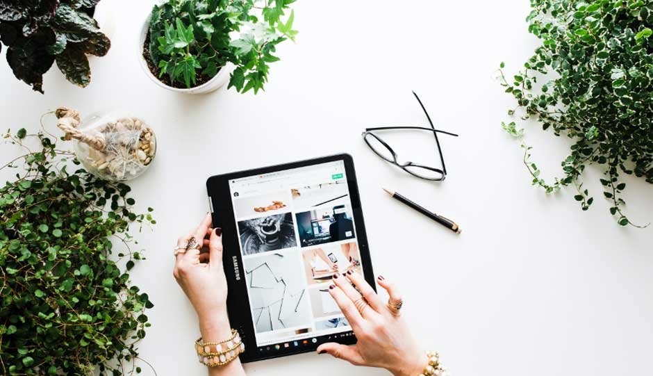 The Environmental Impact of Digital Catalogs – Reducing the Need for Printed Materials