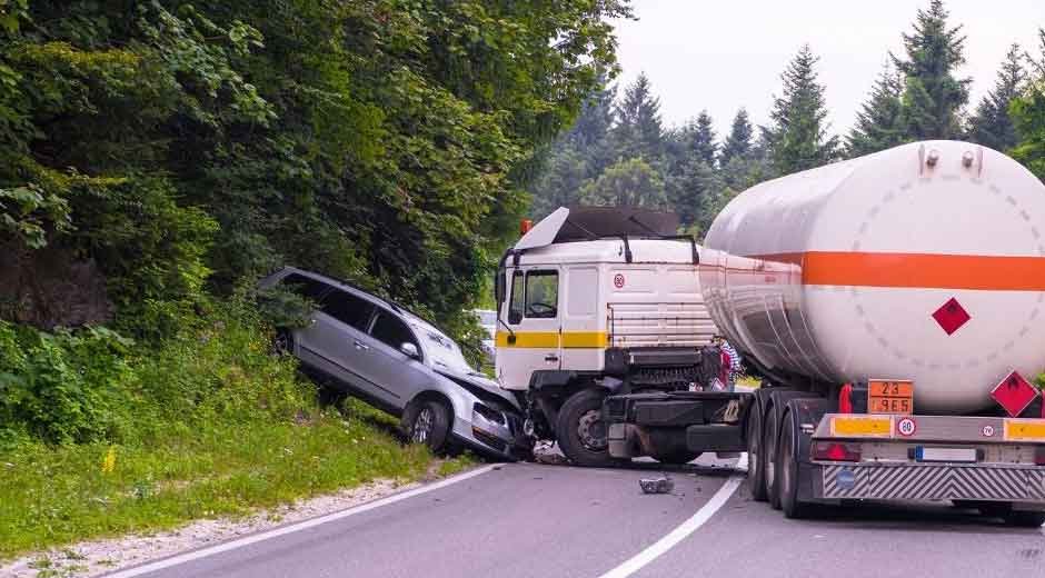 Understanding Liability in Trucking Crashes: A Legal Perspective