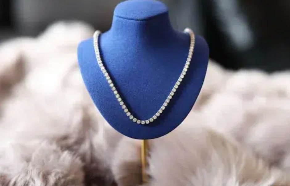 How Do You Ensure Your Diamond Jewelry Fits Perfectly for Every Occasion?