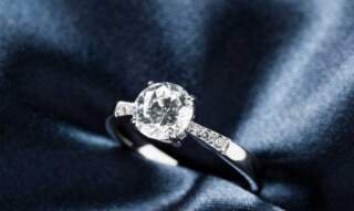 Best Places to Buy Diamonds and Engagement Rings Online