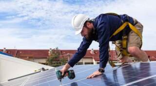 What to Look for When Choosing Professional Solar Installers