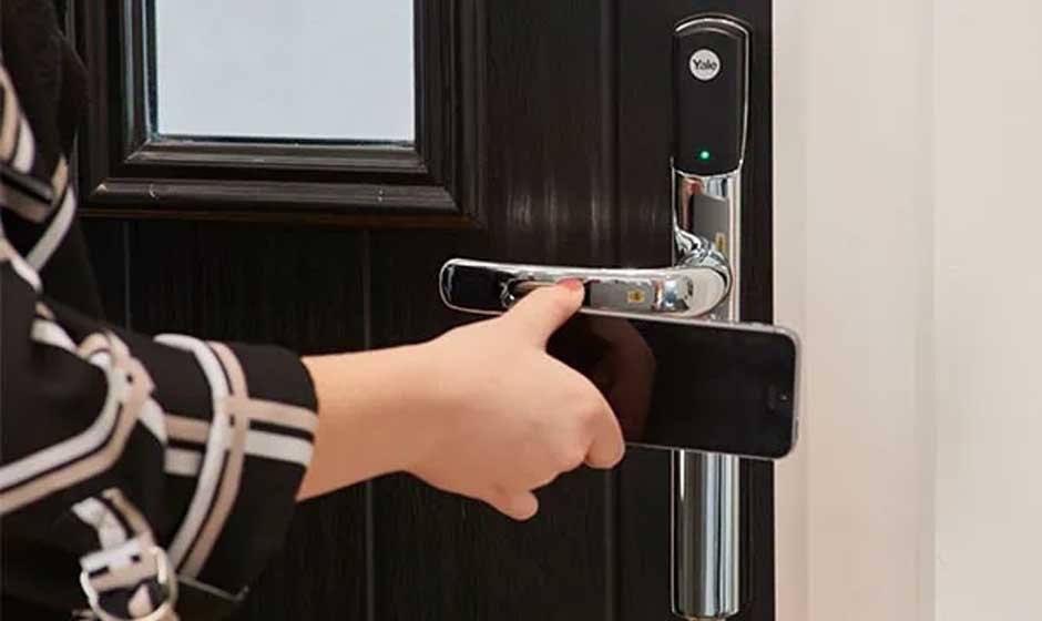 Keyless Ways To Unlock Your uPVC Door When You’re Locked Out