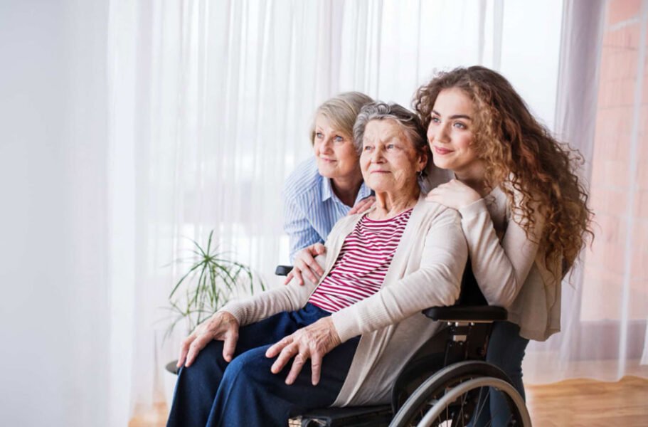 Tips for Visiting a Loved One in Aged Care: What to Bring, Say and Do