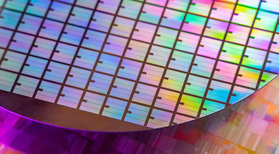 Guide to Patterned Silicon Wafers and Their Uses